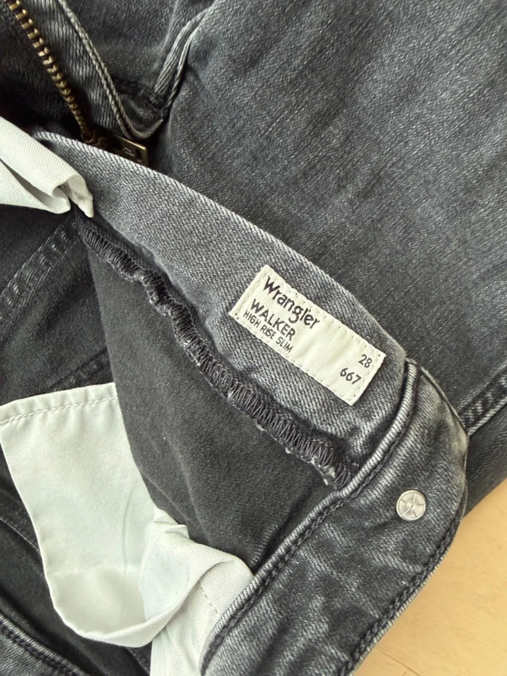 Wrangler - Picture 6 of 6